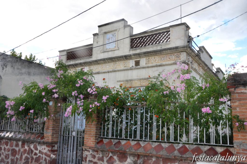 Sant Vicenç dels Horts - Poble Nou (Cases al Carrer Farrés i Costa)