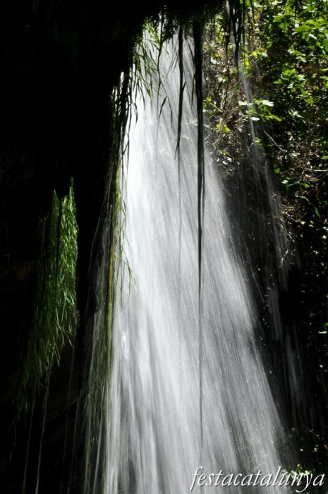 Bigues i Riells - Cascada del Tenes (Sant Miquel del Fai)