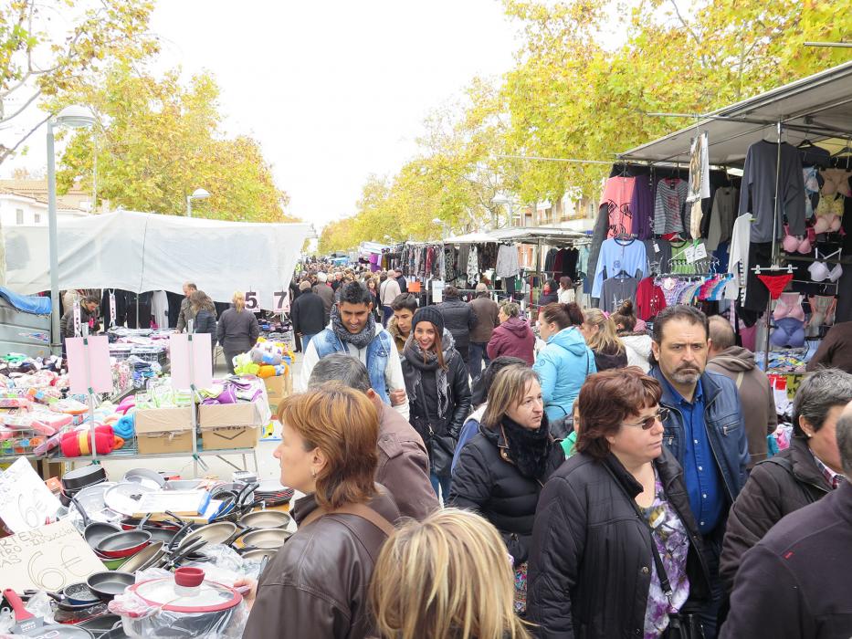 Santa Margarida i els Monjos - Mercat setmanal dels diumenges (Foto: Ajuntament de Santa Margarida i els Monjos)