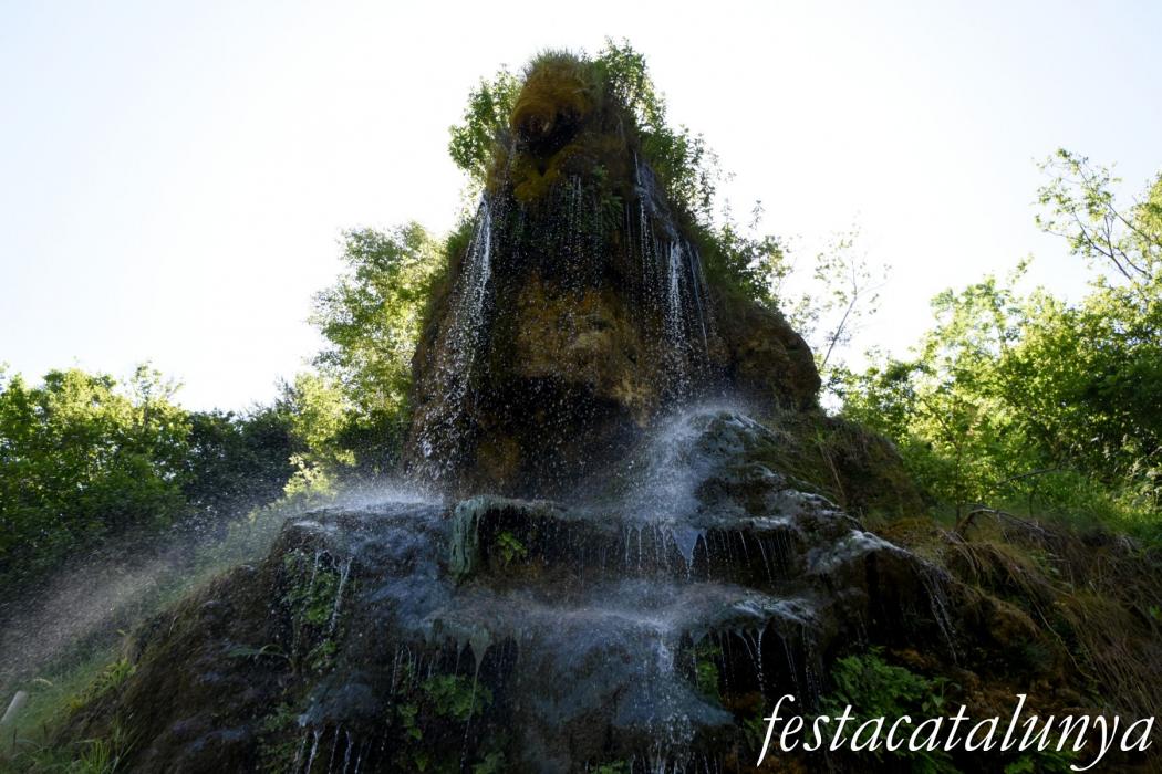 Vallfogona de Ripollès - Font de la Tosca