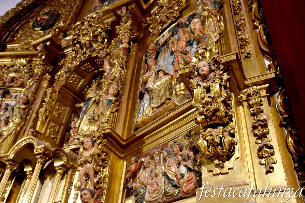 Retaule barroc a l'altar major de la Mare de Déu dels Àngels ***