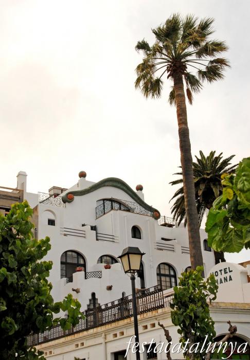 Tossa de Mar - Passeig del Mar - Casa Sans Moré