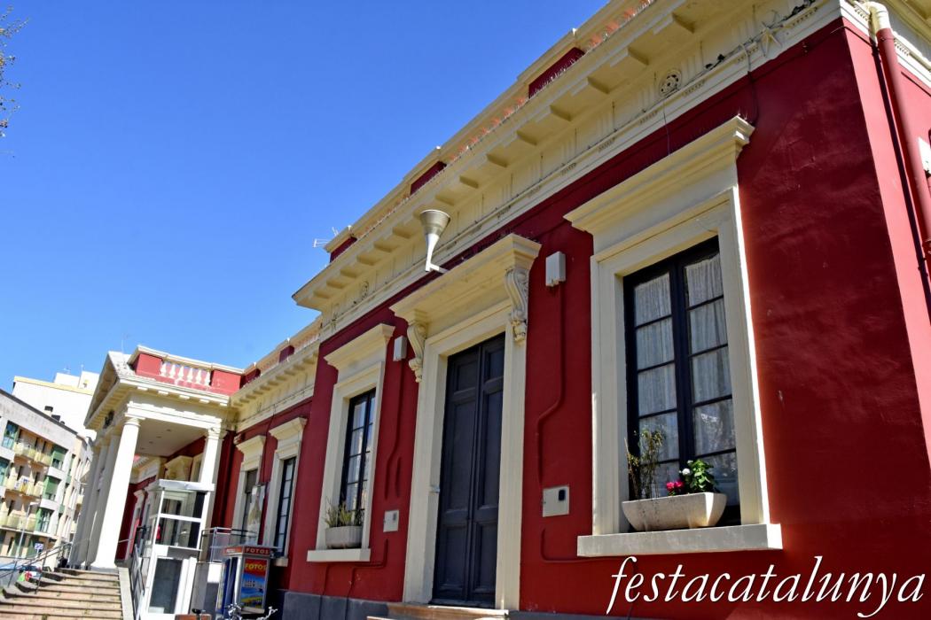 Estació de ferrocarril de Molins de Rei