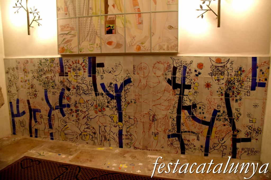 Palafrugell - Església de Sant Martí - Mural de la Pau i la Discòrdia de Tano Pisano