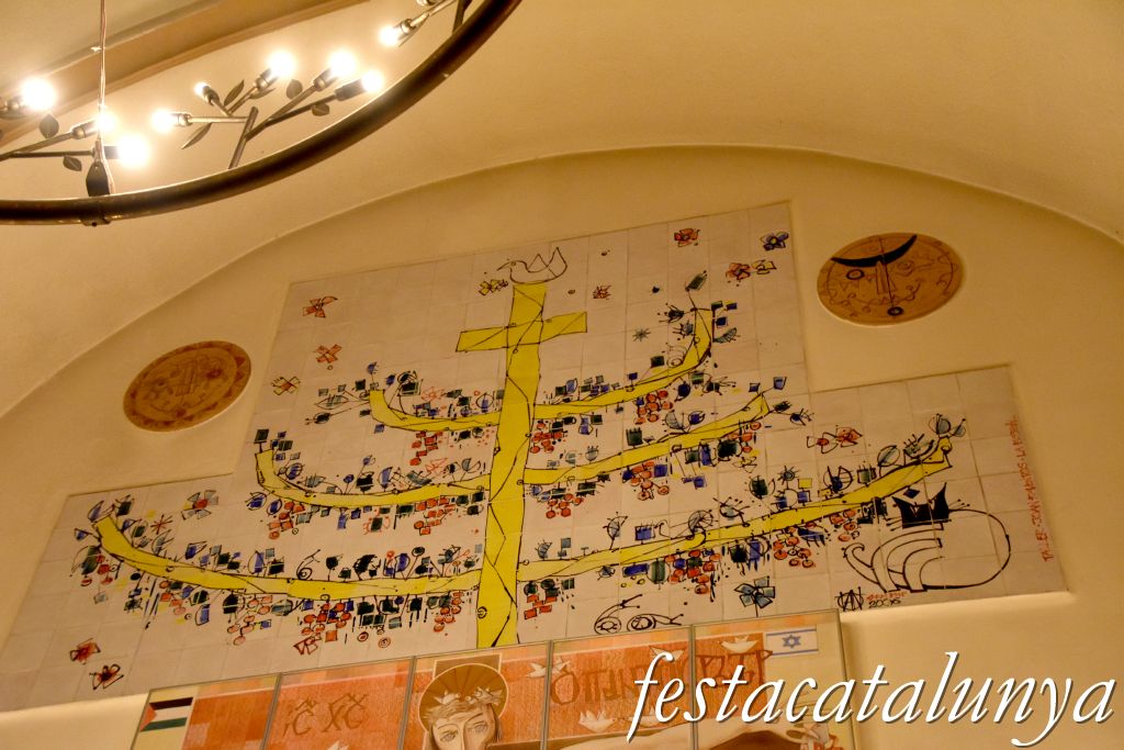 Palafrugell - Església de Sant Martí - Mural de la Pau i la Discòrdia de Tano Pisano