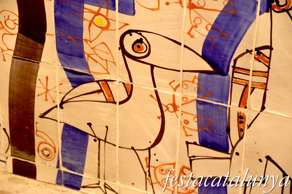 Palafrugell - Església de Sant Martí - Mural de la Pau i la Discòrdia de Tano Pisano