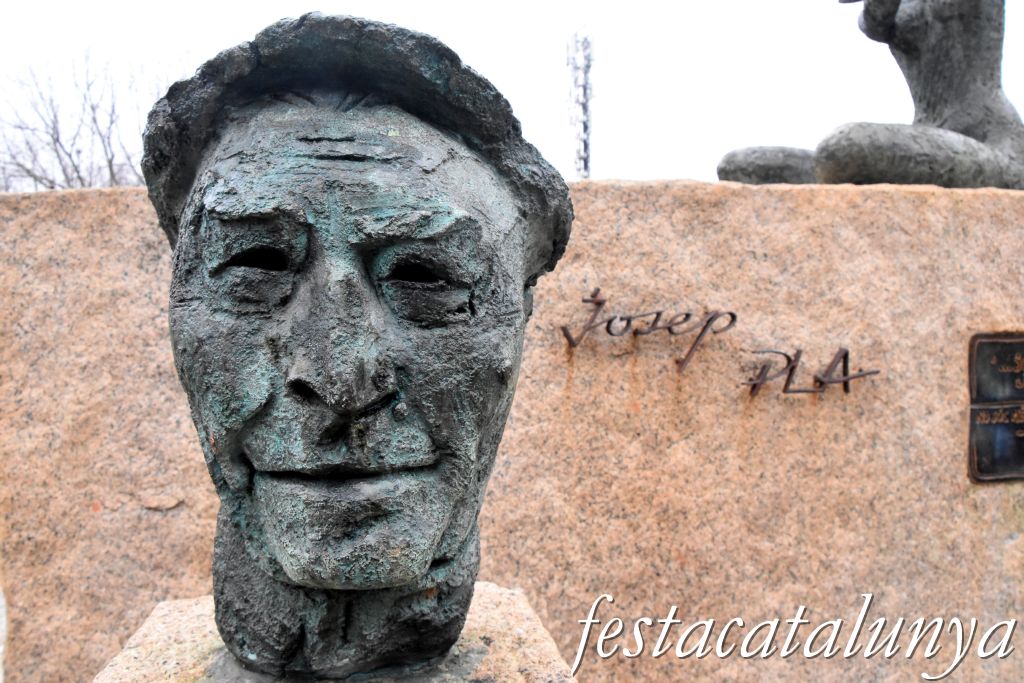 Monument a Josep Pla a Palafrugell