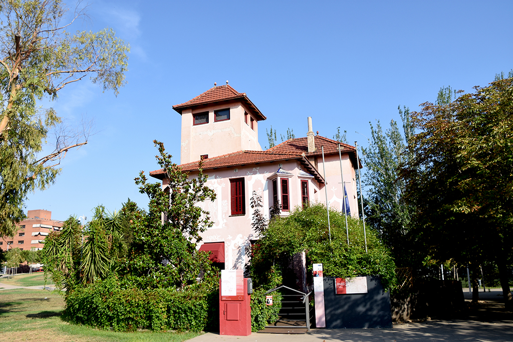 Casa Camprubí de Cornellà de Llobregat