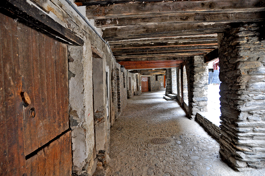 Nucli històric de Rialp ***