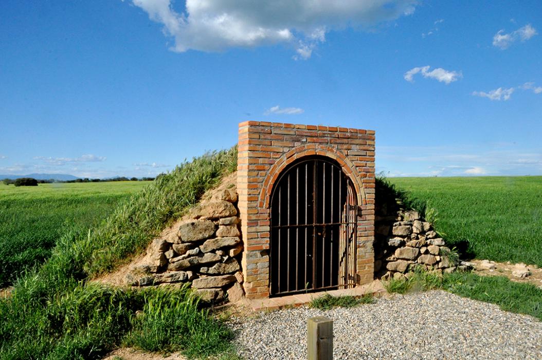Camp d'aviació de l'Aranyó (Espais de Memòria de la Guerra Civil) ***