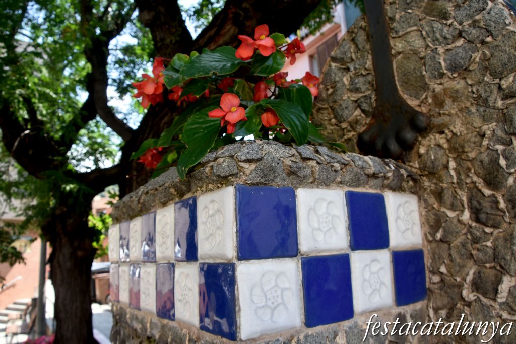 La Garriga - Carrer Calàbria i entorn -  Font de Santa Digna