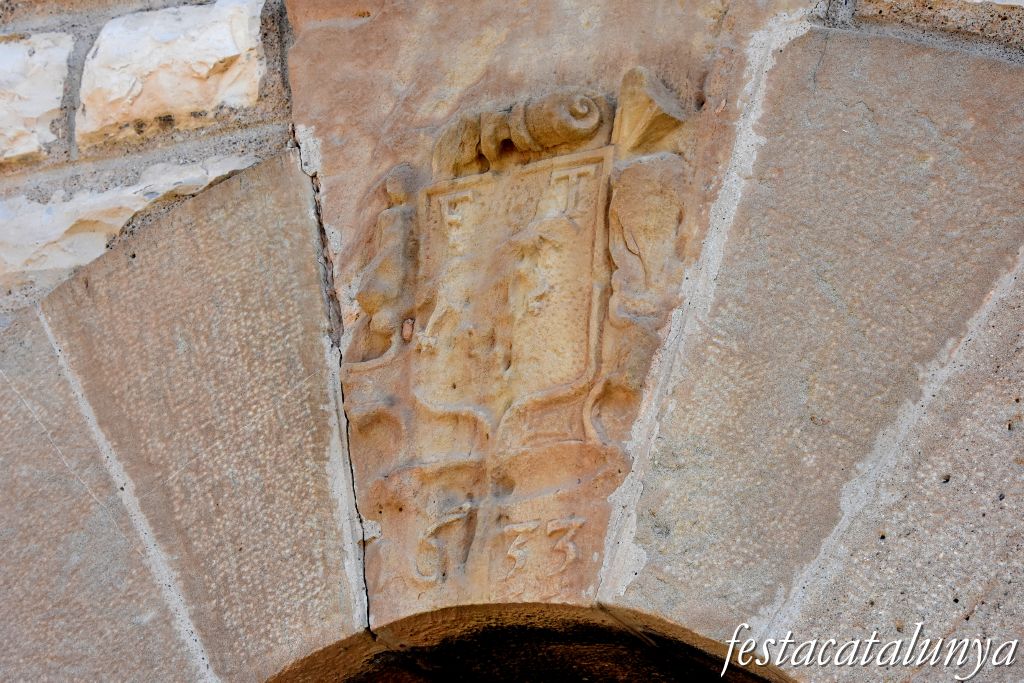 Veciana - Església romànica de Santa Maria del Camí- Can Llobet