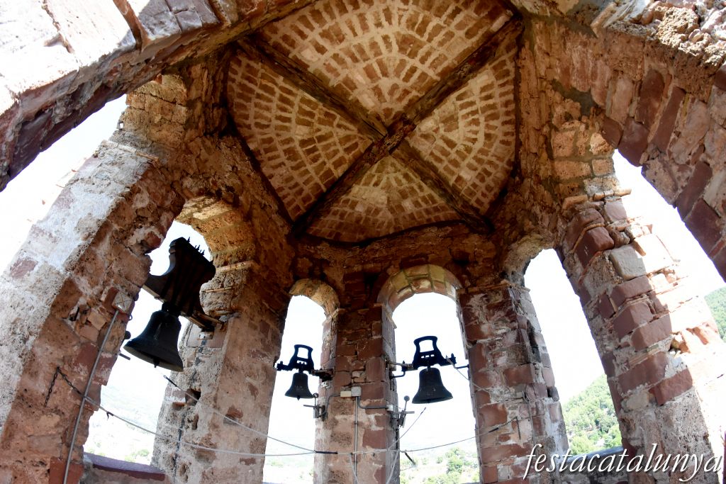 Gelida - Església de Sant Pere del castell de Gelida