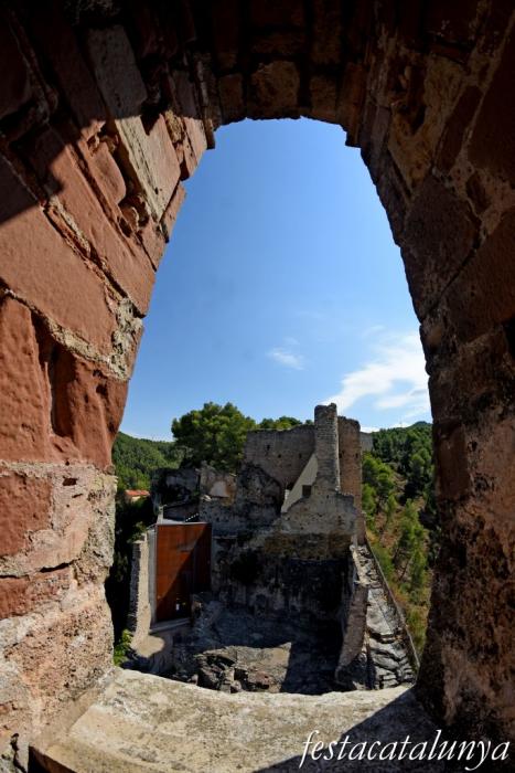 Gelida - Església de Sant Pere del castell de Gelida
