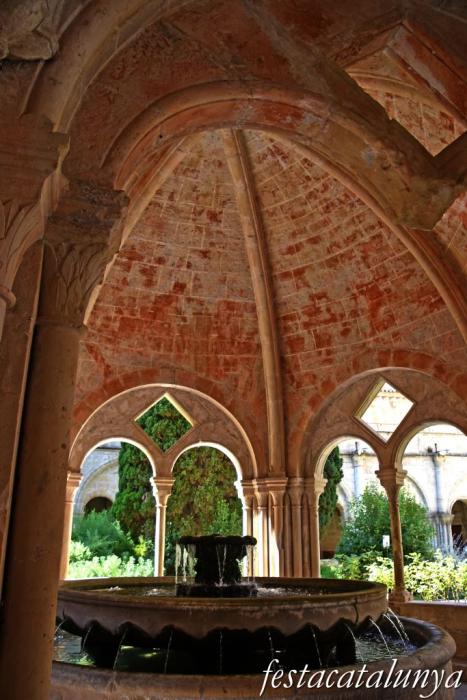 Vimbodí i Poblet - Templet del lavatori del claustre del monestir de Poblet