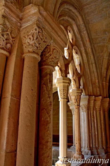Vimbodí i Poblet - Claustre del monestir de Poblet