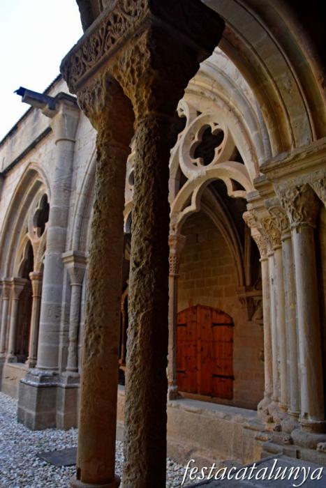 Vimbodí i Poblet - Claustre del monestir de Poblet 