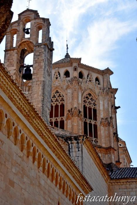 Vimbodí i Poblet - Claustre del monestir de Poblet 
