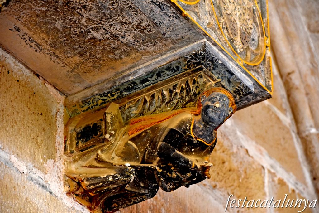 Vimbodí i Poblet - Sepulcres del Claustre del monestir de Poblet 