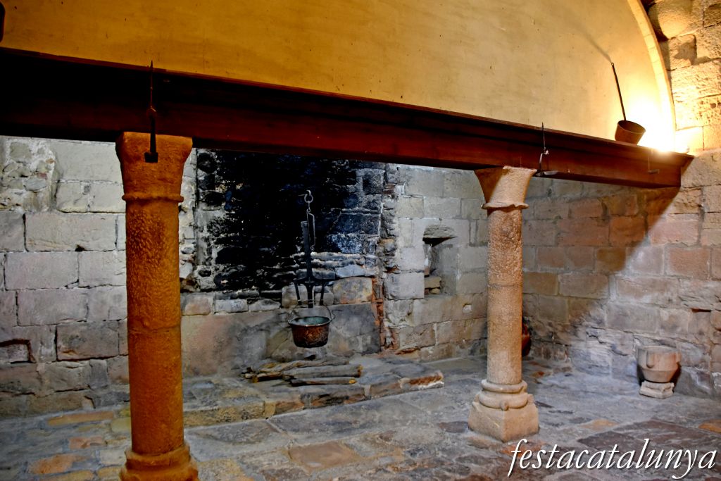 Vimbodí i Poblet - Claustre del monestir de Poblet - Cuina 