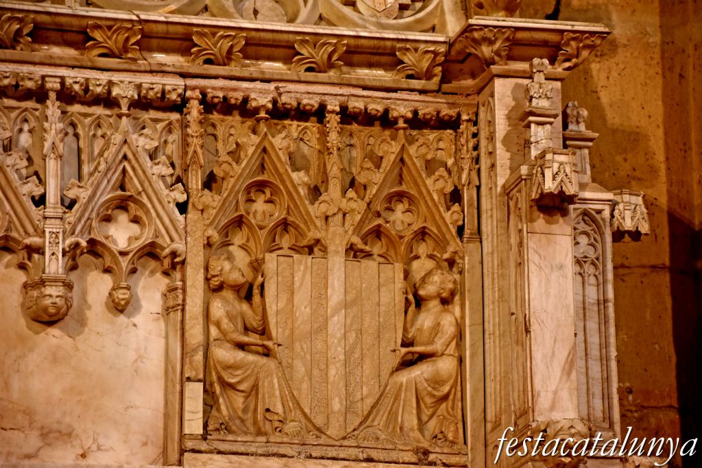 Vimbodí i Poblet - Panteó reial i tombes reials al costat de l'Evangeli de l'església del monestir de Poblet - Jaume I el Conqueridor