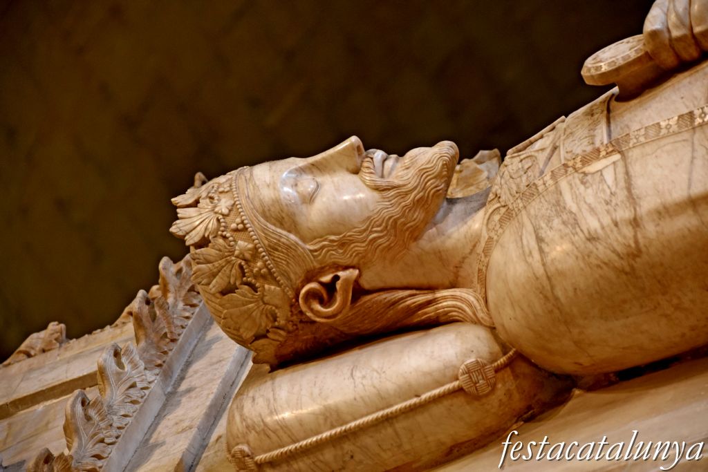 Vimbodí i Poblet - Panteó reial i tombes reials al costat de l'Evangeli de l'església del monestir de Poblet - Jaume I el Conqueridor