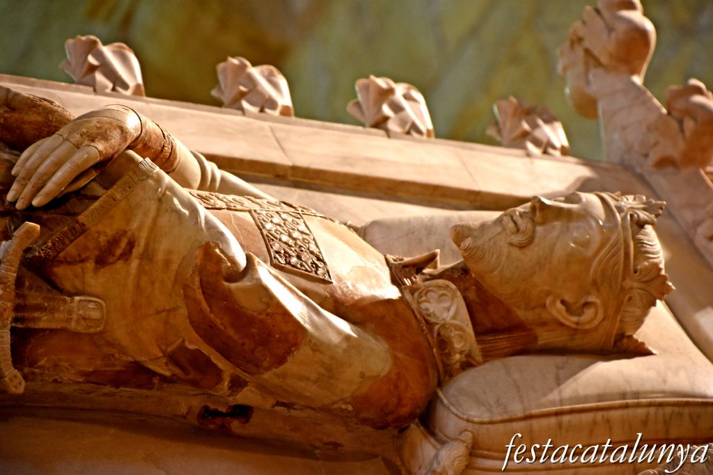 Vimbodí i Poblet - Panteó reial i tombes reials al costat de l'Epístola de l'església del monestir de Poblet - Joan I