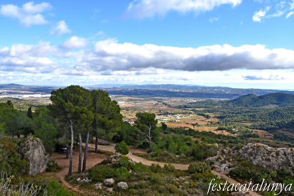 Albinyana - Castell de l'Esquernosa o de l'Esquena Rosa