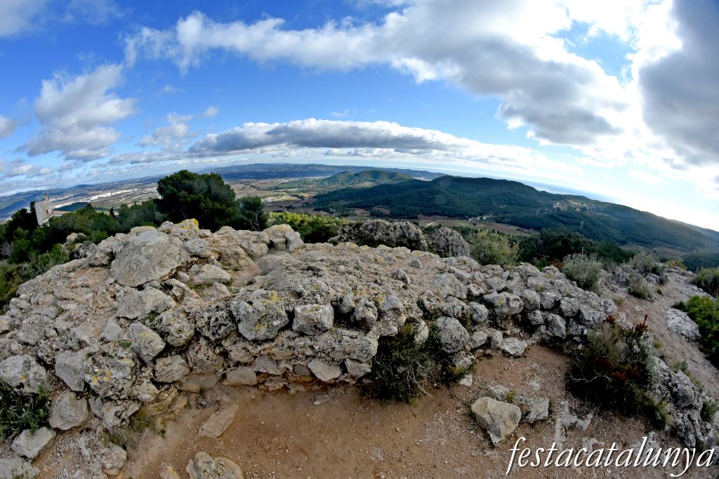 Albinyana - Castell de l'Esquernosa o de l'Esquena Rosa