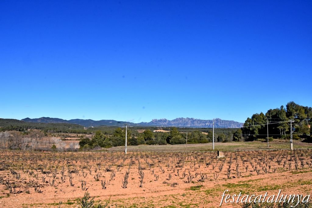 Vista de la muntanya de Montserrat des de Cabrera d'Anoia ***