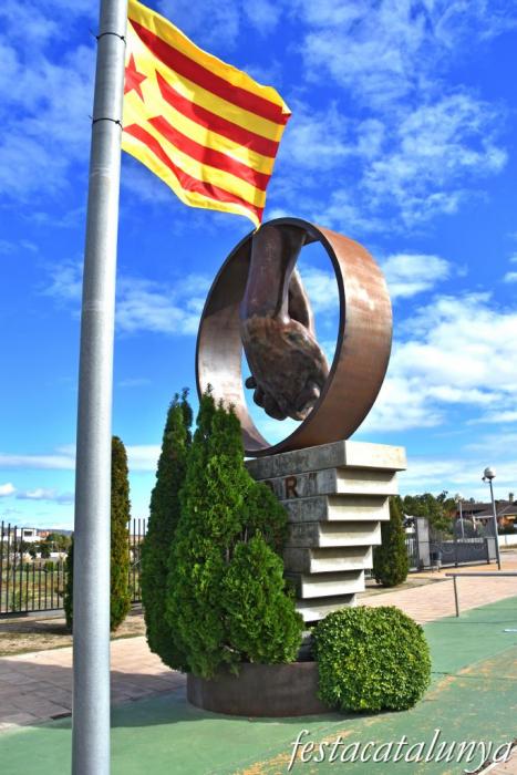 Almenar - Escultura Amor 