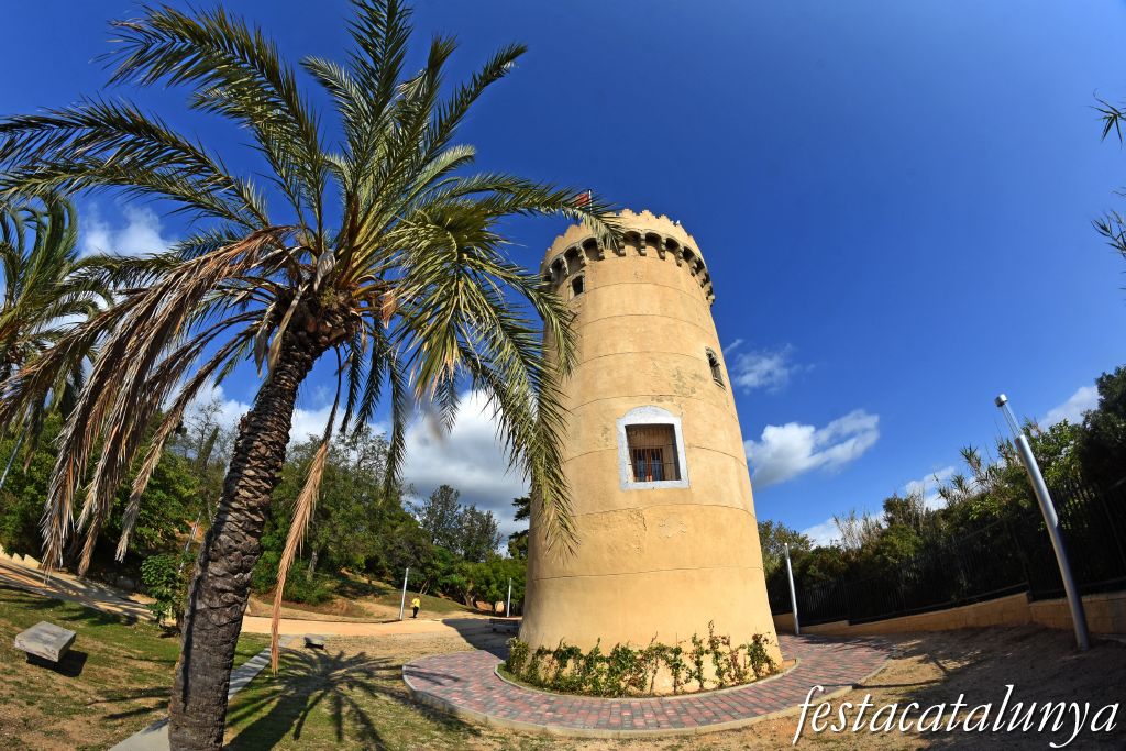 Torre de can Valls o la Torrassa de Sant Vicenç de Montalt ***
