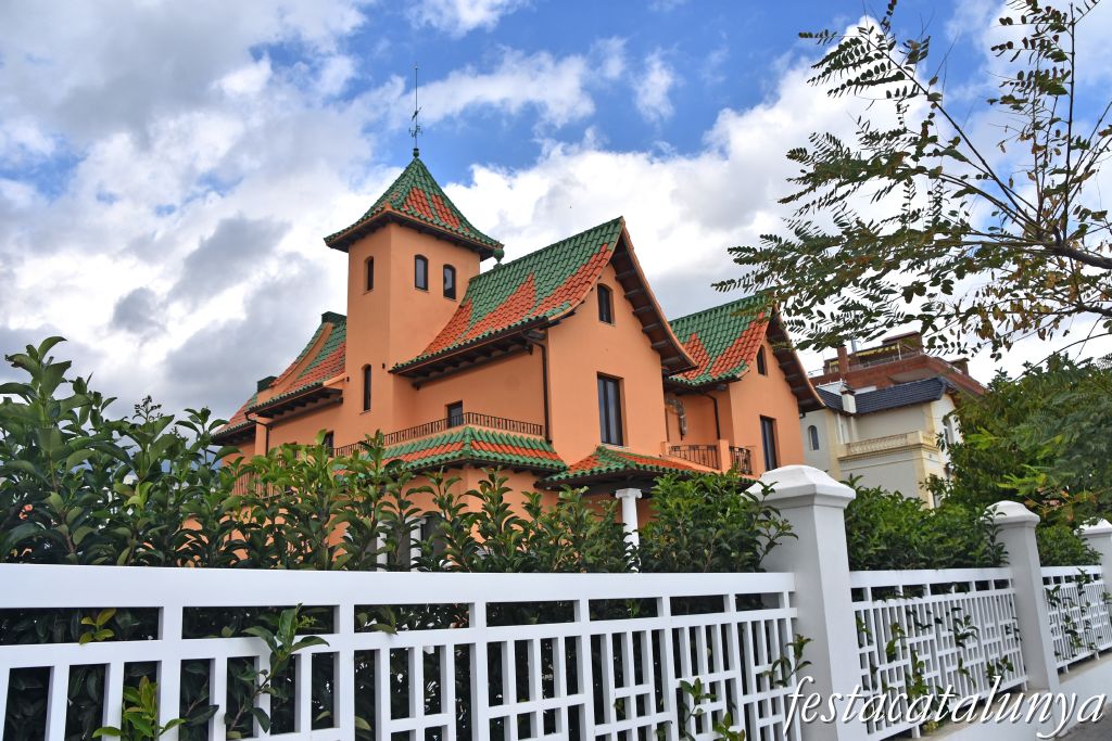 Passeig del marquès de Casa Riera de Sant Vicenç de Montalt ***