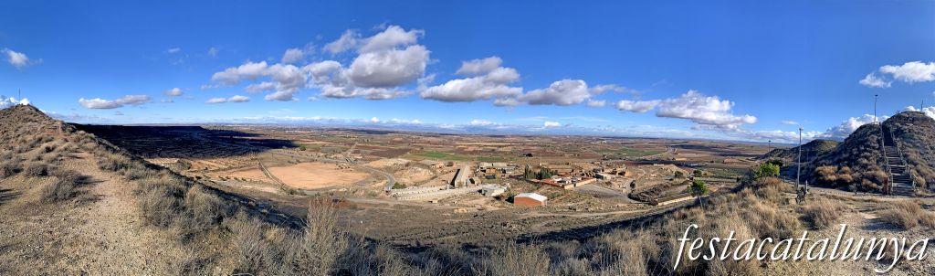 Castelldans - Vistes panoràmques des del monument a la formació del Principat de Catalunya