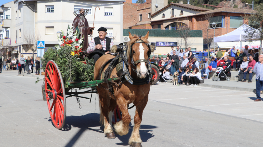 Bigues i Riells - Tres Tombs (Foto: www.biguesiriells.cat)