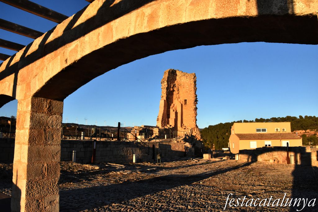 Castell de Solivella ***
