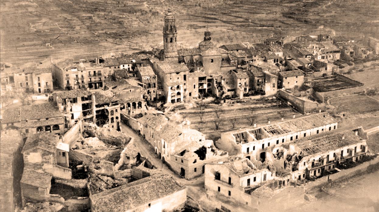 Granadella, La - Aspecte de la població després dels bombardeigs de 1938