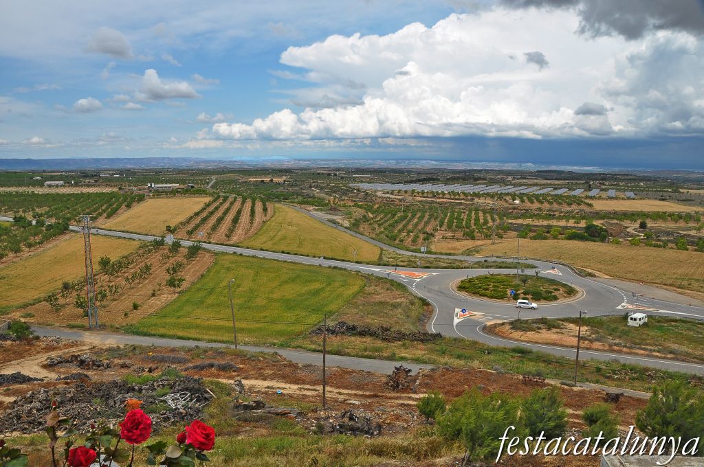 Vistes panoràmiques des del poble de Maials