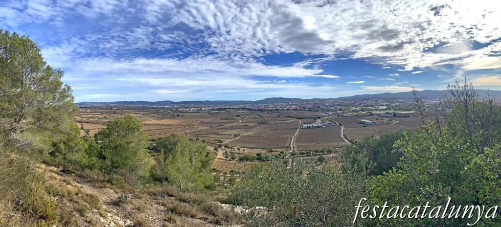Pacs del Penedès - Muntanya i ermita de Sant Pau