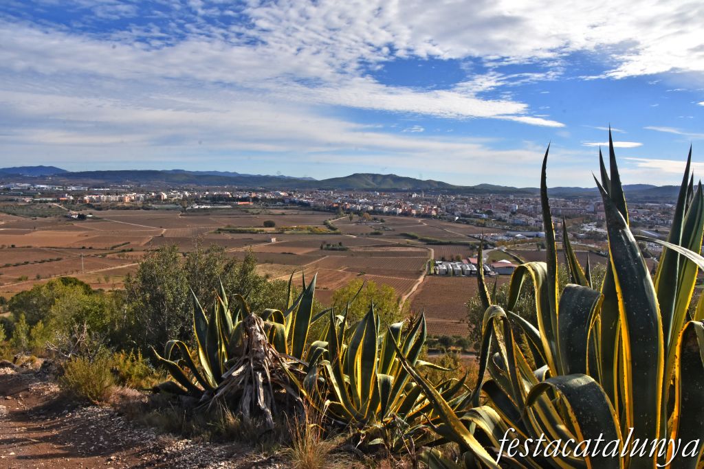 Pacs del Penedès - Muntanya i ermita de Sant Pau
