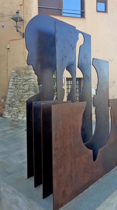 Masllorenç - Place Pau Casals (Foto: www.festacatalunya.cat)