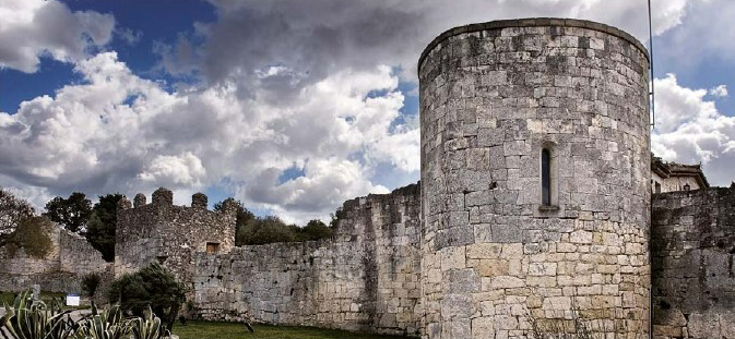 Castellet i la Gornal - De Castell a Castell (Foto: www.castelletilagornal.cat)