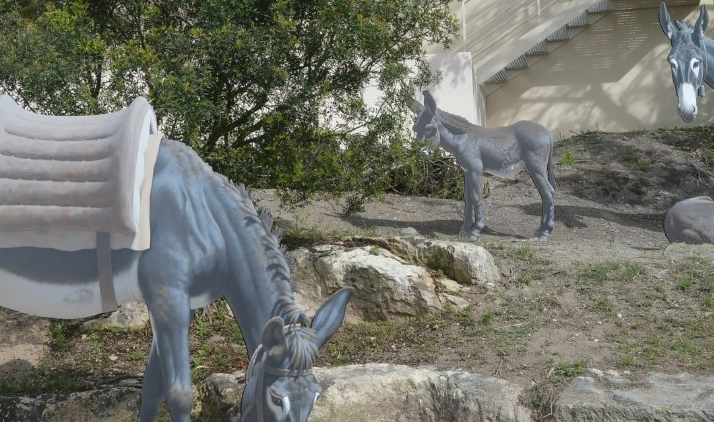 Castellet i la Gornal - Castellet Encantat (Foto: www.castelletilagornal.cat) 