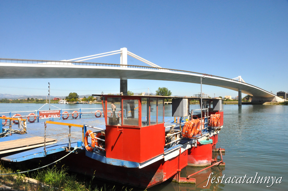 Pont Lo Passador de Sant Jaume d'Enveja ***