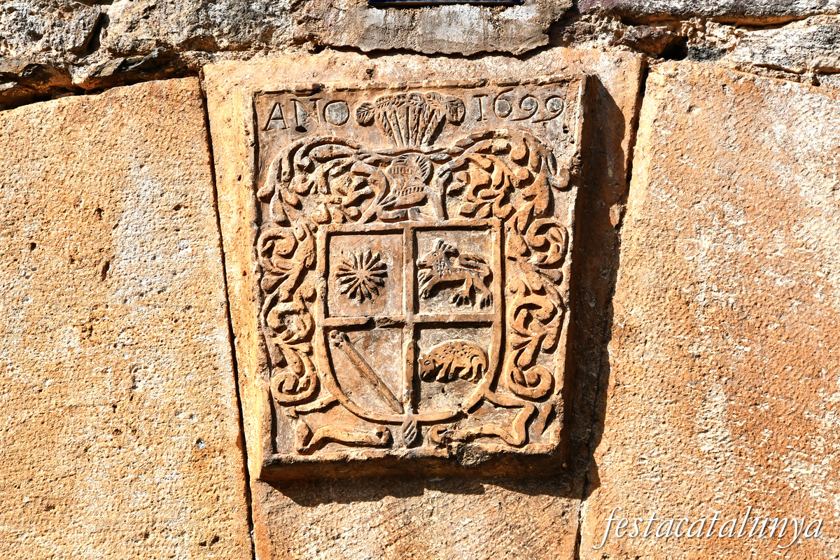 Casa i font d'Aragó a Vilaller