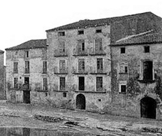 La Granadella - Ca l'Hostaler a la plaça