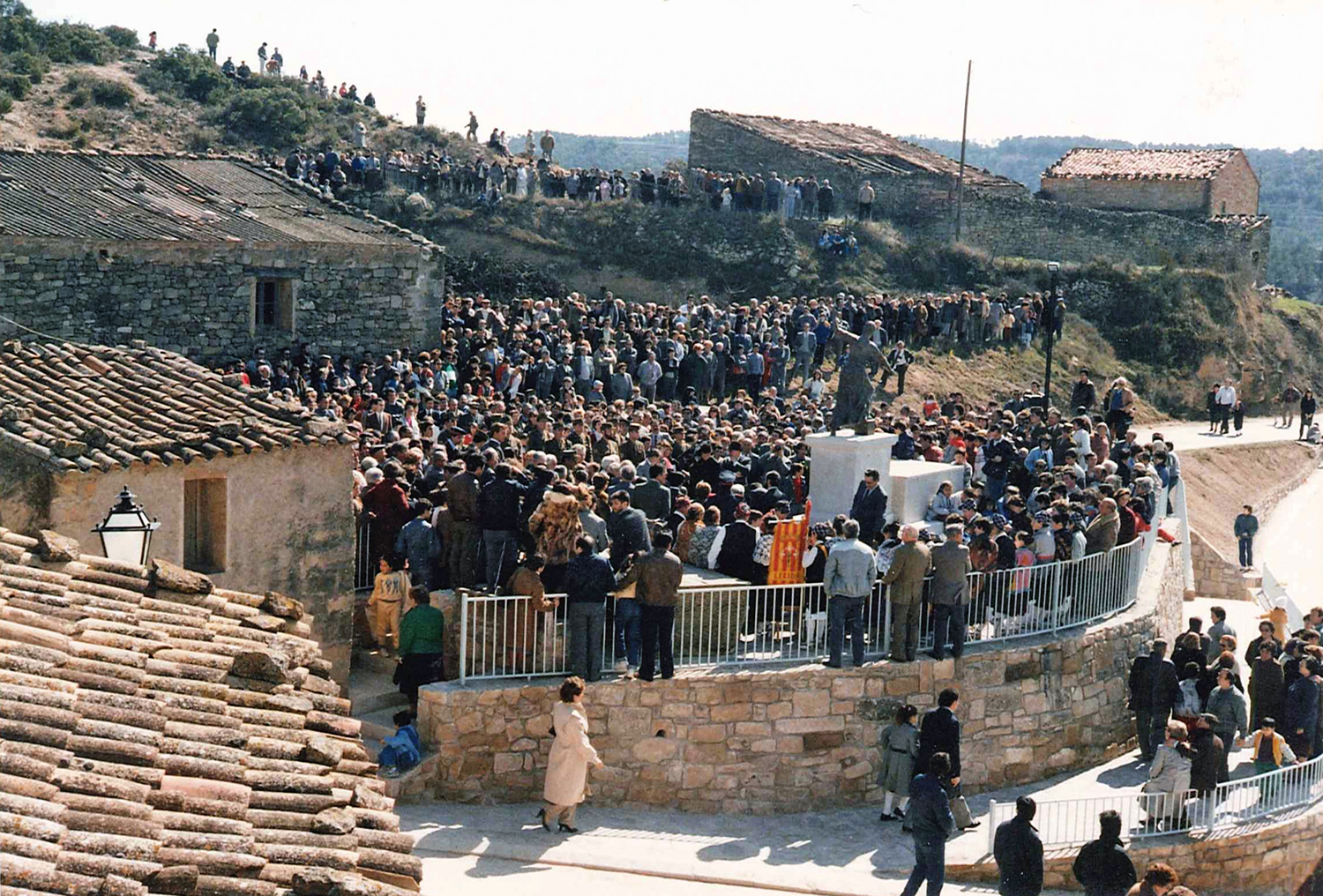 Fulleda - Inauguració del monument any 1986 (Foto: Martí Santamaria. Peti qui peti)