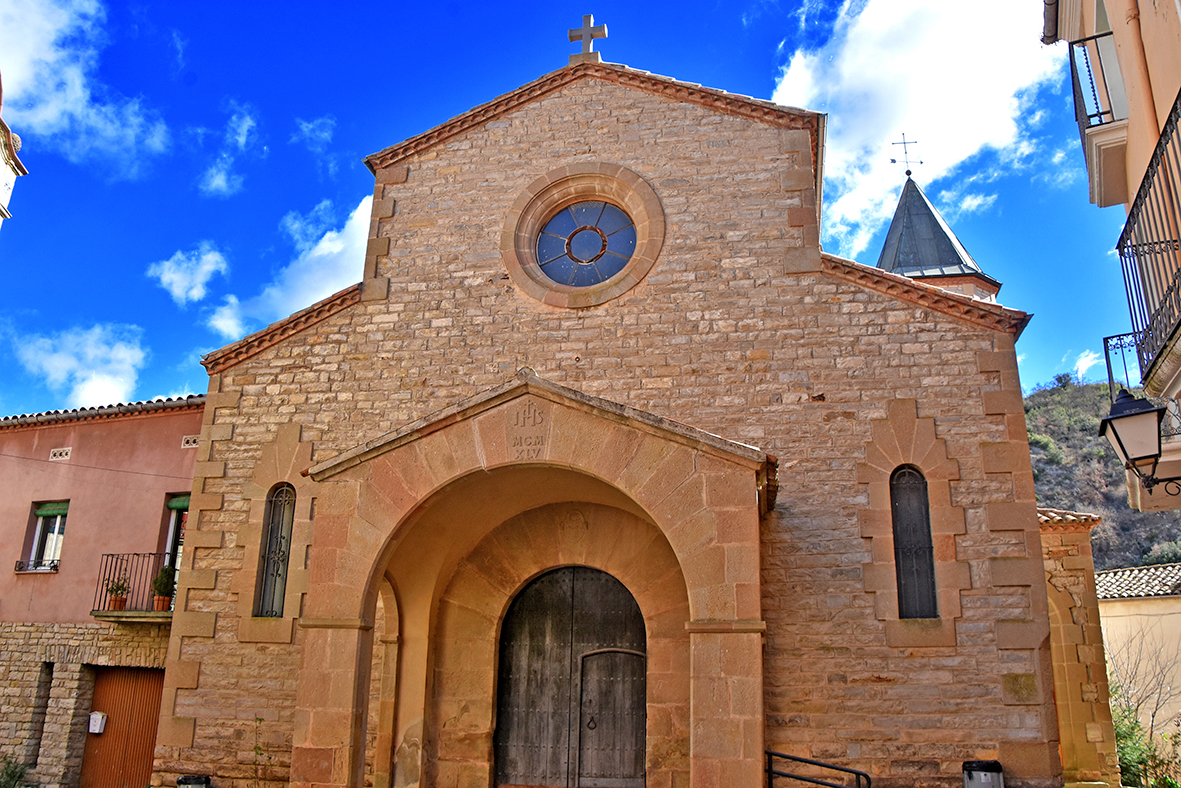 Castellfollit de Riubregós - Església parroquial de la Mare de Déu del Roser