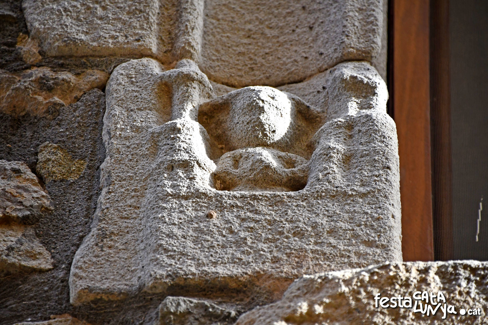 Sant Feliu de Pallerols - Carrer Major