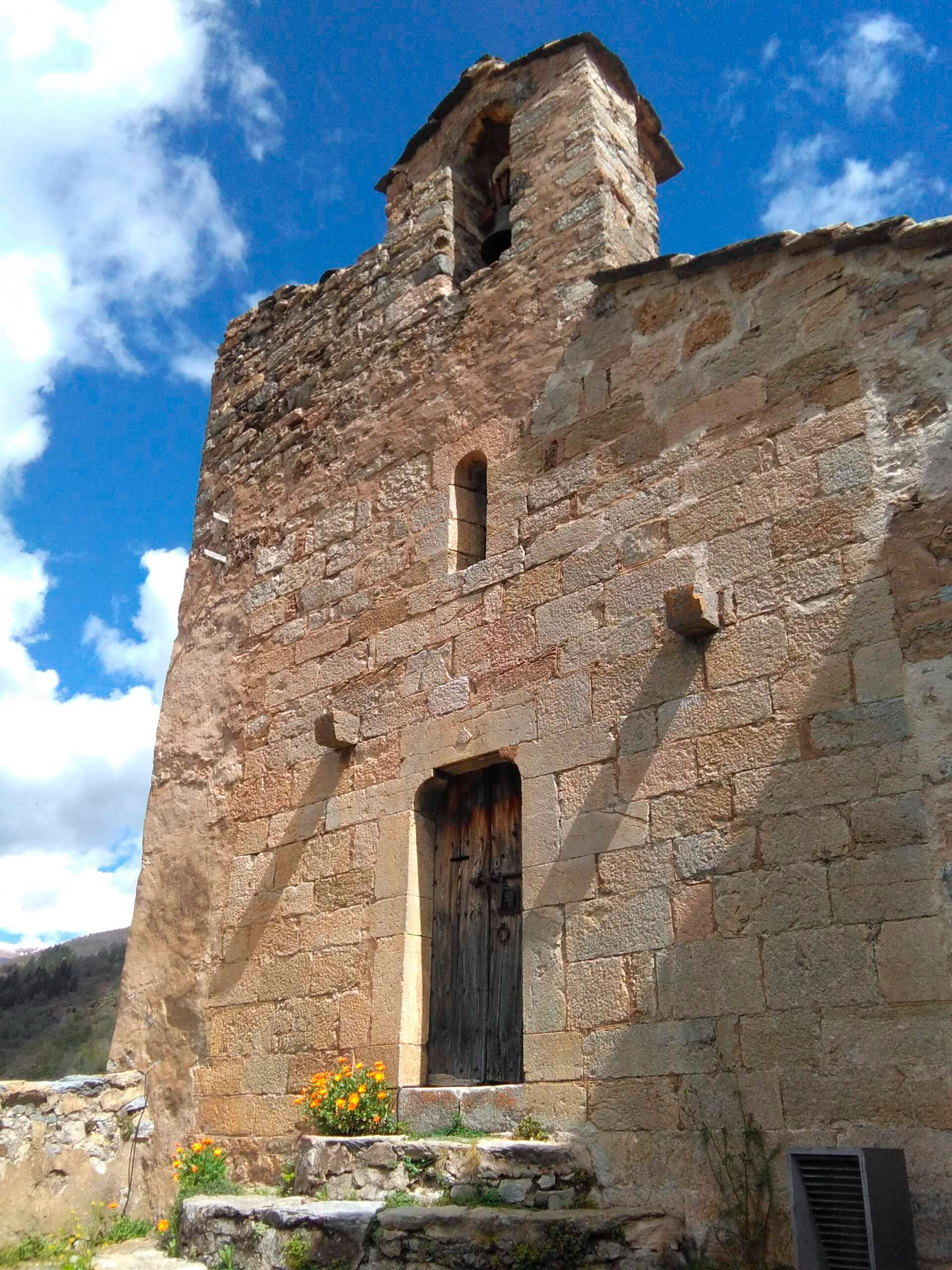 Vilallonga de Ter - Església de la Pietat a la Roca de Pelancà (Foto: Ajuntament)